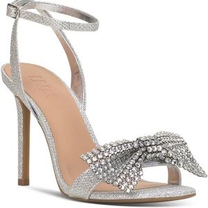 New❗️INC Silver Sparkle ✨ NEMMZI RHINESTONE ANKLE STRAP HEELS